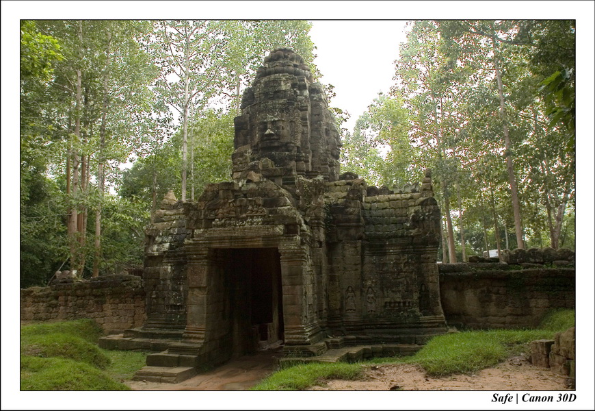 2006 - 07 - Temple angkor - Ta Som 36